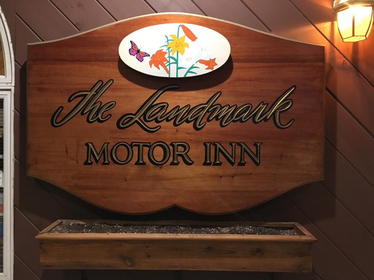 Landmark Motor Inn Гленс-Фолс Экстерьер фото